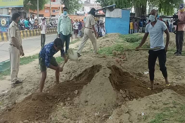 policeman and journalist attacked 