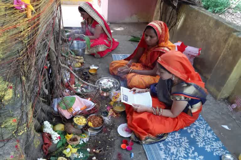 Women kept Vat Savitri fast for long life of husband