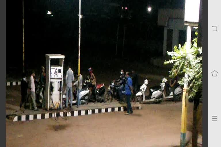 Petrol pump still open after 7 pm