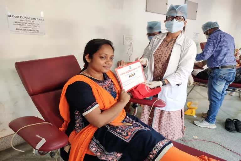 Blood donation camp organized in Jharkhand High Court