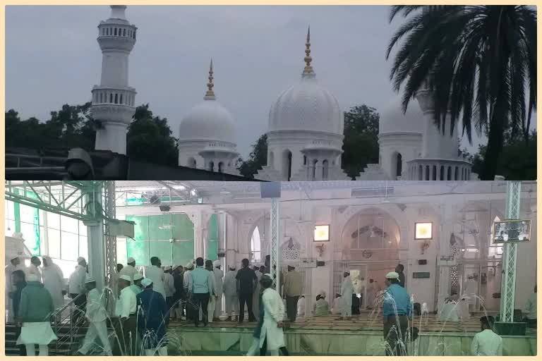 royal mosque of hyderabad