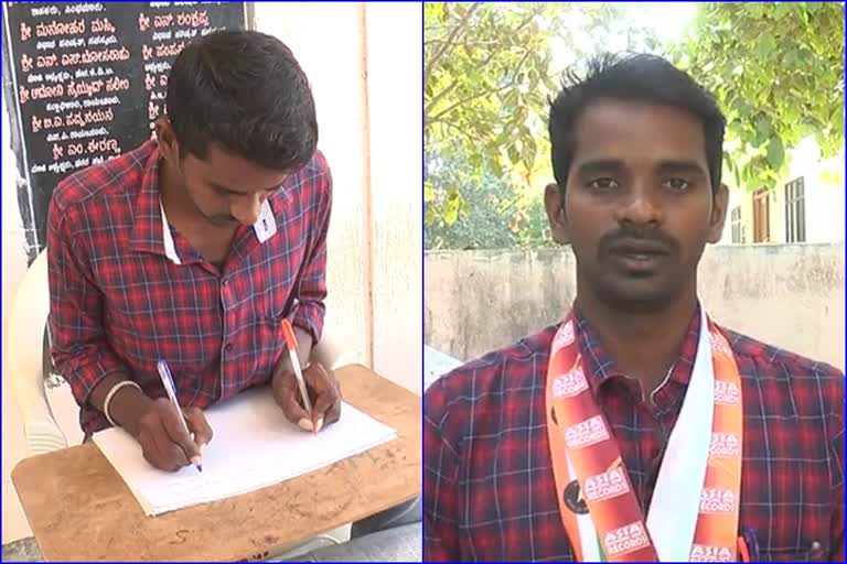 This Man Writes With his Both the Hands Simultaneously in the reverse position