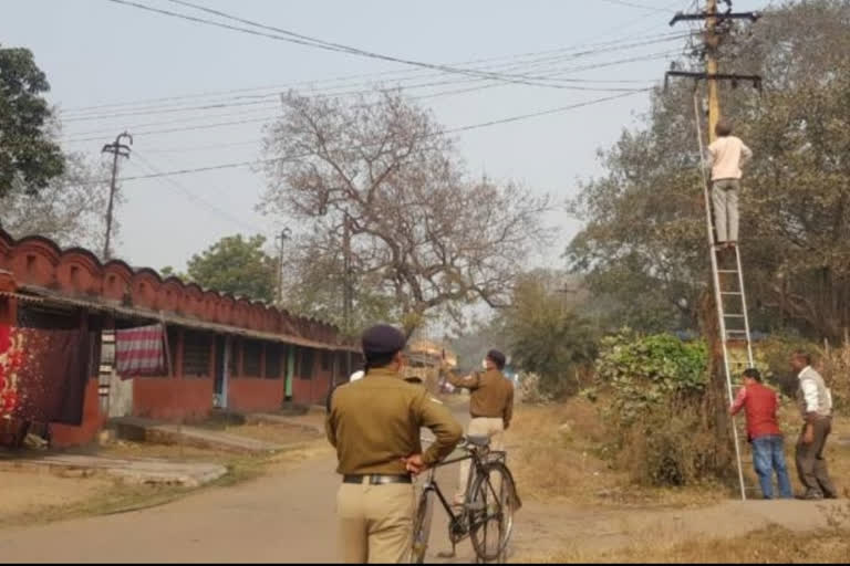 action was taken against those occupying railway quarters in dhanbad