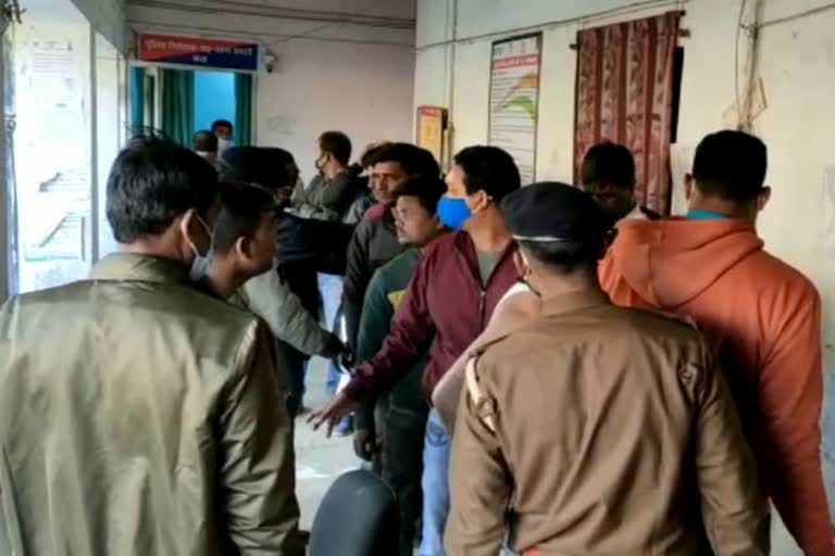 police-raids-gambling-base-in-ranchi