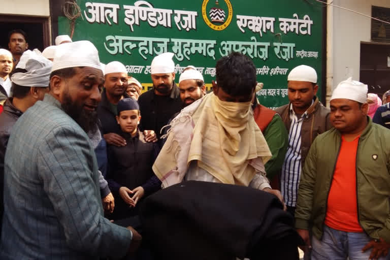 distribution of warm clothes and blankets to the needy in view of winter in bareilly uttar pradesh