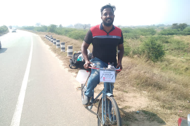 Gokul cycled from Kerala to Kashmir  gokul cycle ride  Kerala to Kashmir cycle  പരിസ്ഥിതി സംരക്ഷണ സന്ദേശം  സൈക്കിൾ ചവിട്ടി ഗോകുൽ  കേരളം മുതൽ കശ്‌മീർ