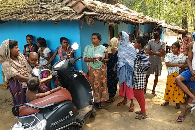 Blanket distribution to needy people in Seraikela