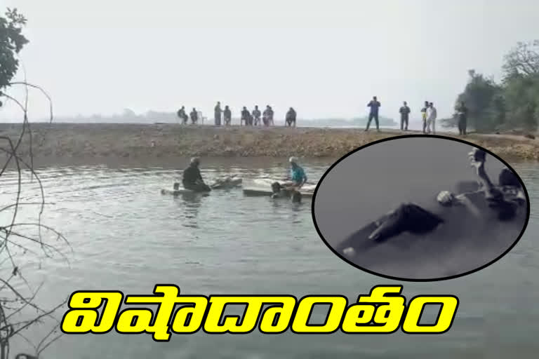 software employee dead body was found in laknavaram water