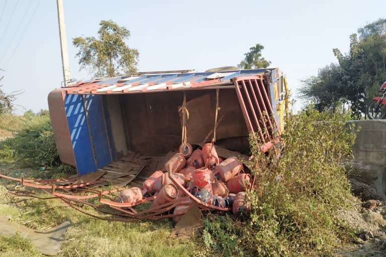 Truck Accident Patas-Daund Highway