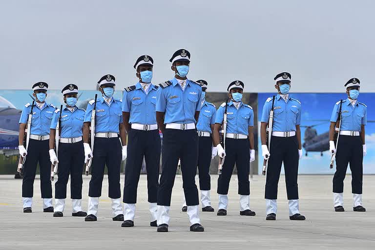 বায়ুসেনা বিষয়াক আক্ৰমণ কৰা দুৰ্বৃত্তক কৰায়ত্ত