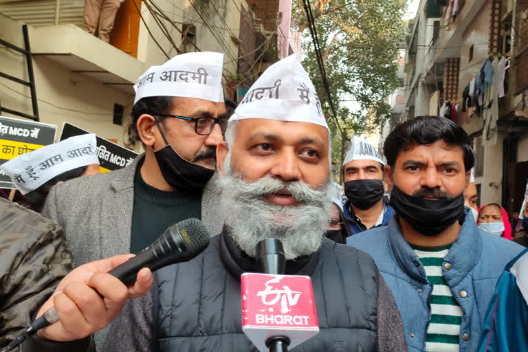 mla somnath bharti protest against mcd