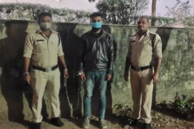 Takhatpur police arrested the accused of cattle smuggling