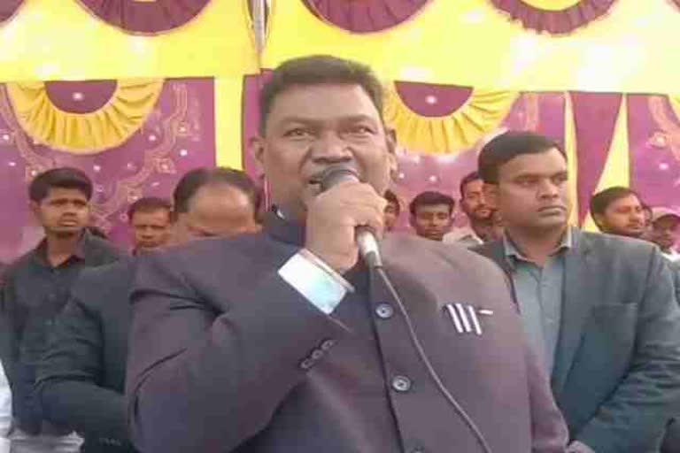 minister satyanand bhokta not followed government instructions in chatra