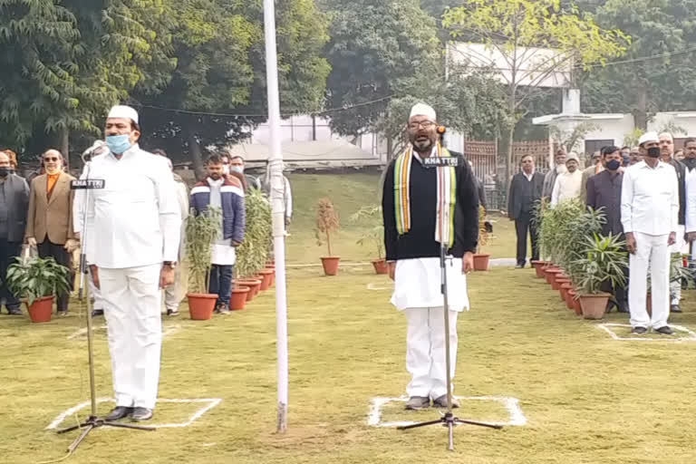 सेवादल के सदस्यों को किया गया सम्मानित.