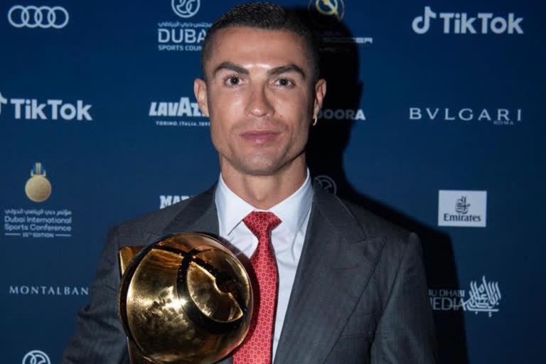 Globe Soccer Awards  Cristiano Ronaldo named Player of the Century  cristiano ronaldo  player of the century  lionel messi  global soccer awards  റൊണാള്‍ഡോ നൂറ്റാണ്ടിലെ താരം വാര്‍ത്ത  പുരസ്‌കാരം വാരിക്കൂട്ടി ബയേണ്‍ വാര്‍ത്ത  ronaldo star of the century news  bayern won awards news