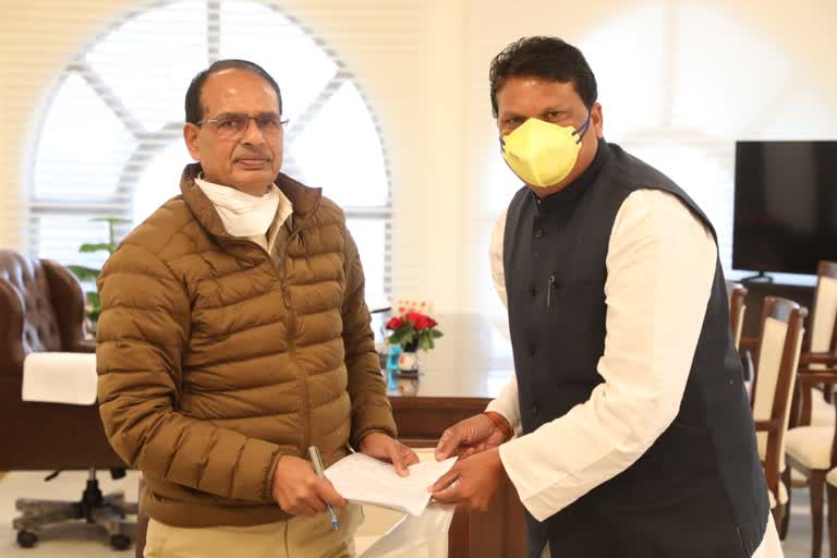 Congress MLA Sanjay Yadav met CM