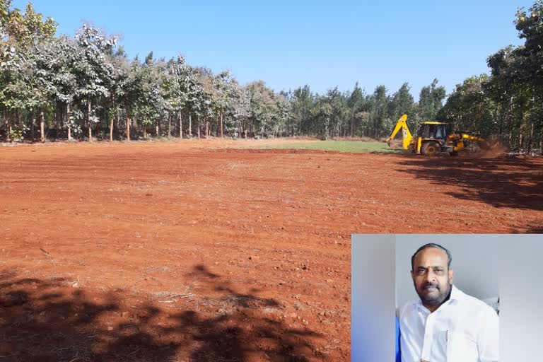 Preparing for the funeral of Dharmagowda in chikkamagalur