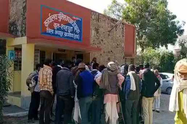 villagers protest in Shahpura, murder case in Manorathana
