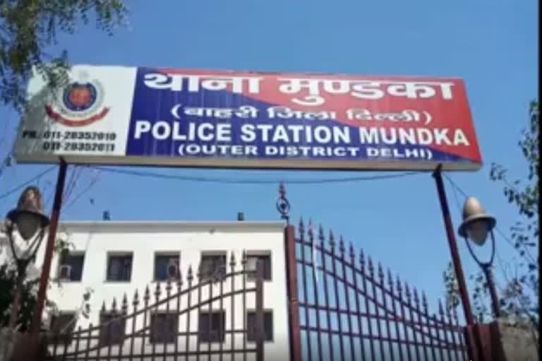 one dead in road accident Mundka delhi