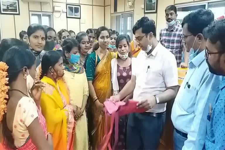 bellary-womens-gifted-dc-the-products-they-had-prepared