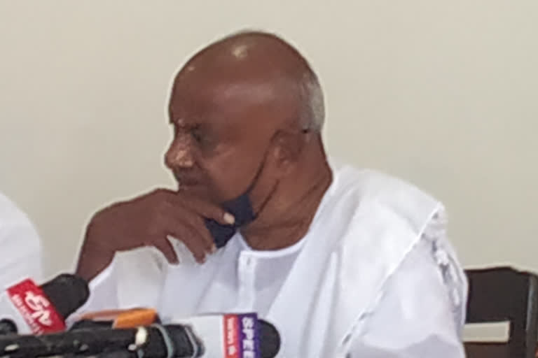 H D Devegowda