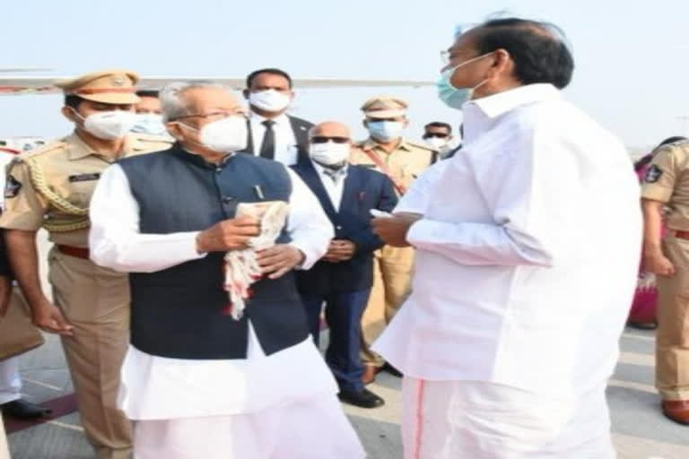 send off to vice president at vijayawada air port