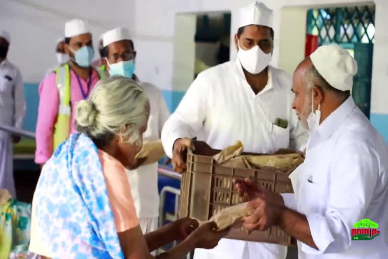 കാരുണ്യ ദിനത്തിൽ രോഗികൾക്ക് ഭക്ഷണവും പുതുവസ്ത്രവും  എസ് വൈ എസ് സാന്ത്വനം മഹൽ  mercy day  SYS Mahal  thrissur  thrissur latest news