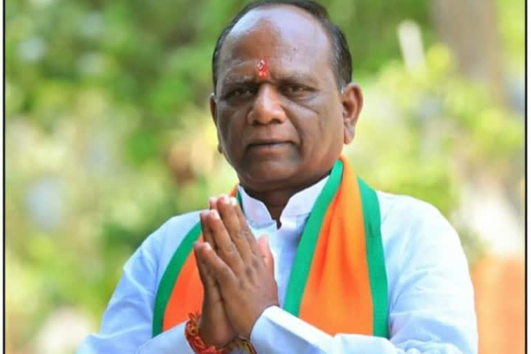 Gujarat BJP MP Mansukh Vasava quits party  Mansukh Vasava quits BJP  BJP MP Mansukh Vasava to resign from Lok Sabha  121 villages of Narmada district declared eco-sensitive zone  ഗുജറാത്തില്‍ മുന്‍ കേന്ദ്ര മന്ത്രി മന്‍സുഖ് വാസവ ബിജെപി വിട്ടു  മന്‍സുഖ് വാസവ  ബിജെപി