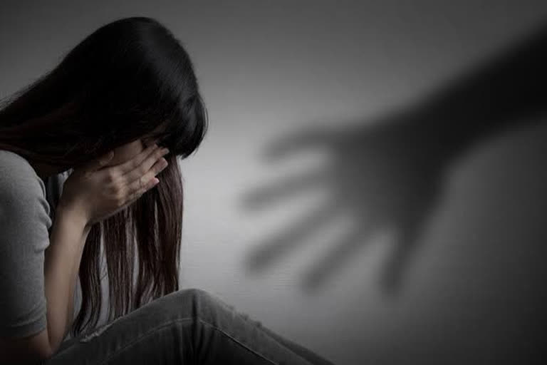 physically abused minor girl in junnar