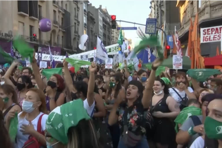 Rallies ahead of Argentina Congress abortion vote