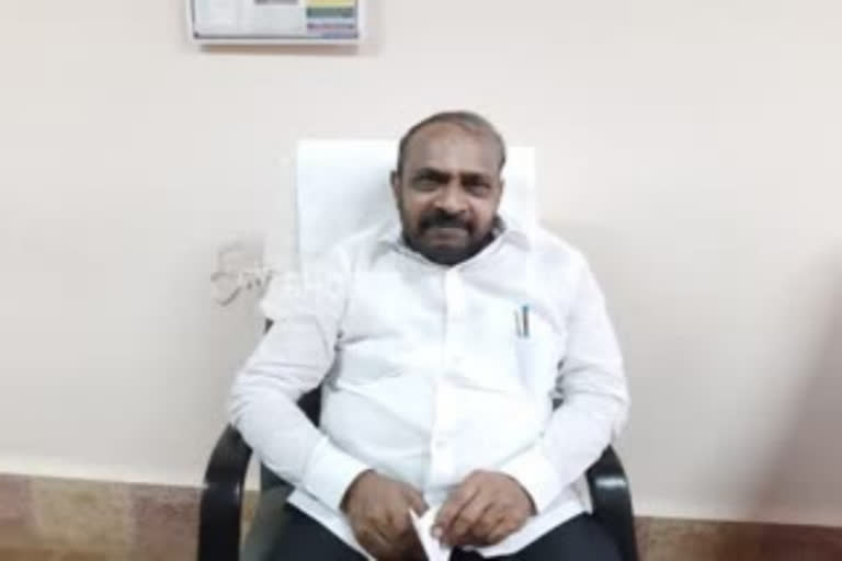 Karnataka legislative council deputy chairman S L Dharme  Gowda commits suicide confirmed