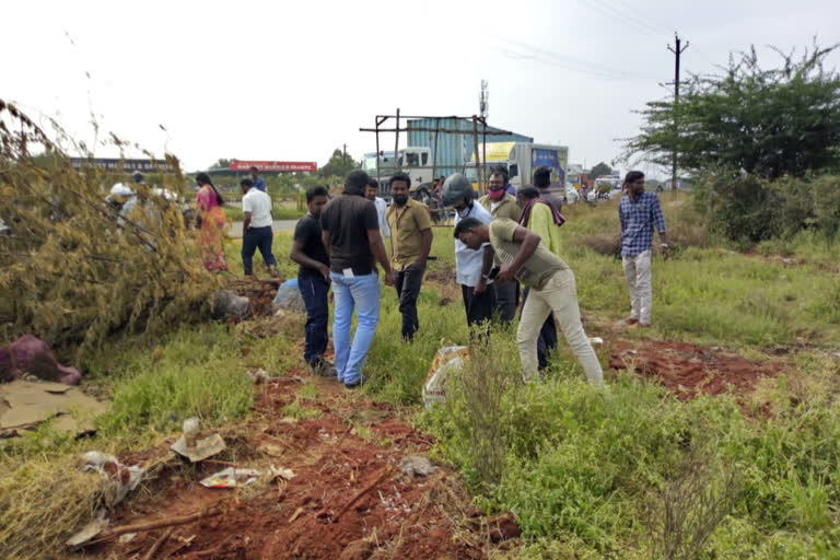 Body of a gifted boy recovered on the road - Police investigation!