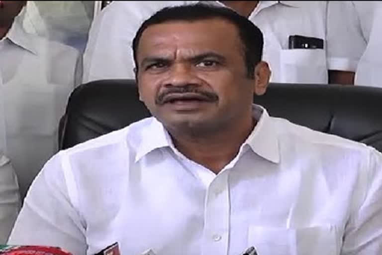 mp komati reddy comments on cm kcr ruling