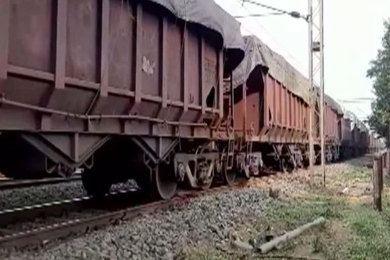 An old man killed by the train accident in sundargarh