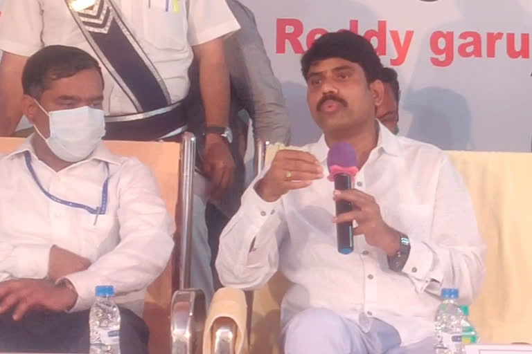 collector-narayanreddy-participated-in-kissan-mela-nizamabad-district-rudroor