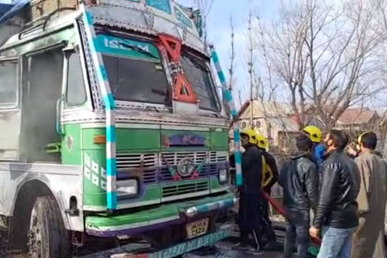 fire in truck at kadlabal pampore