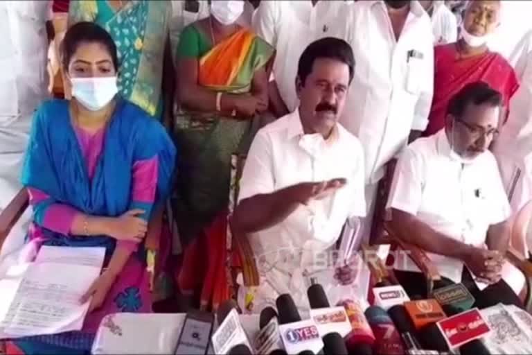 ’வரும் சட்டப்பேரவை தேர்தலுக்கு முன் திமுக கட்சி உடையும்’ -அமைச்சர் காட்டம்!