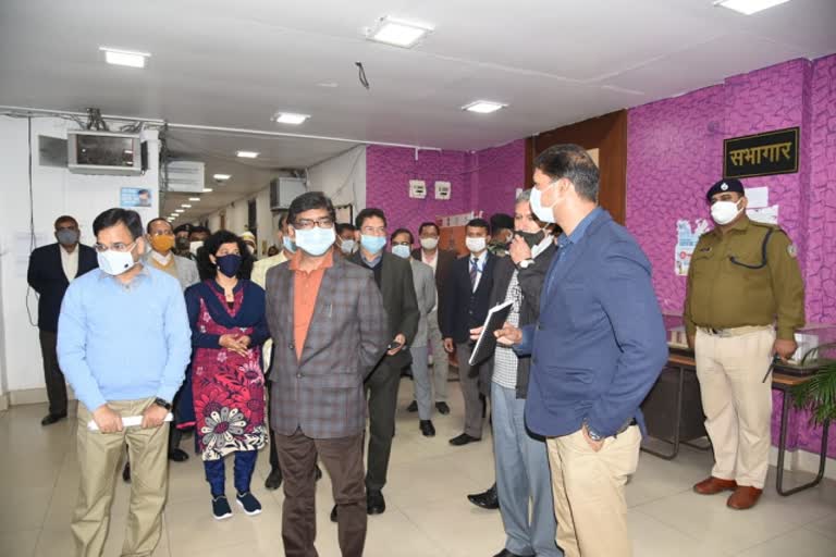 cm-hemant-soren-inspected-buildings-of-several-departments-in-ranchi