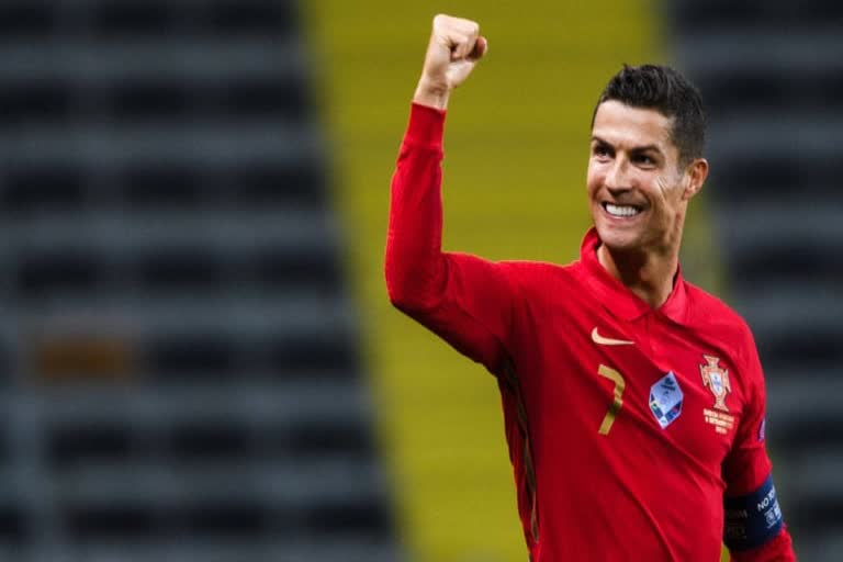 Let's turn 2021 into a turning point: Ronaldo greets fans on New Year