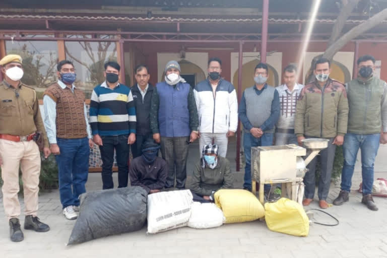 doda poppy stole, Three arrested including a woman, Three arrested with doda poppy, डोडा पोस्त चुरा पकड़ा गया,  राजस्थान में ऑपरेशन हाईवे,  डोडा पोस्त चुरा की तस्करी,  Smuggling of doda poppy stole