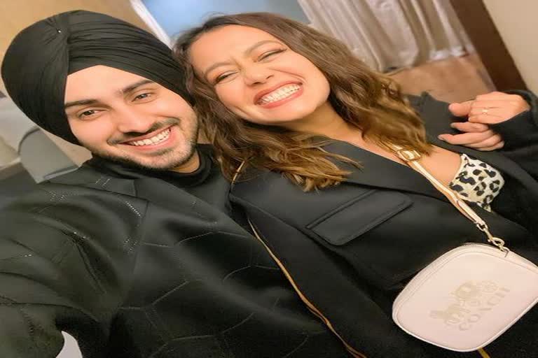 neha celebrates-new-year-in-goa-with-rohanpreet-singh