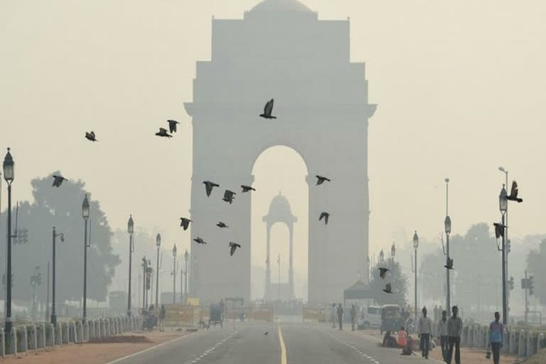 Fog prevailed all day on New Year, cold broke all records on the first day