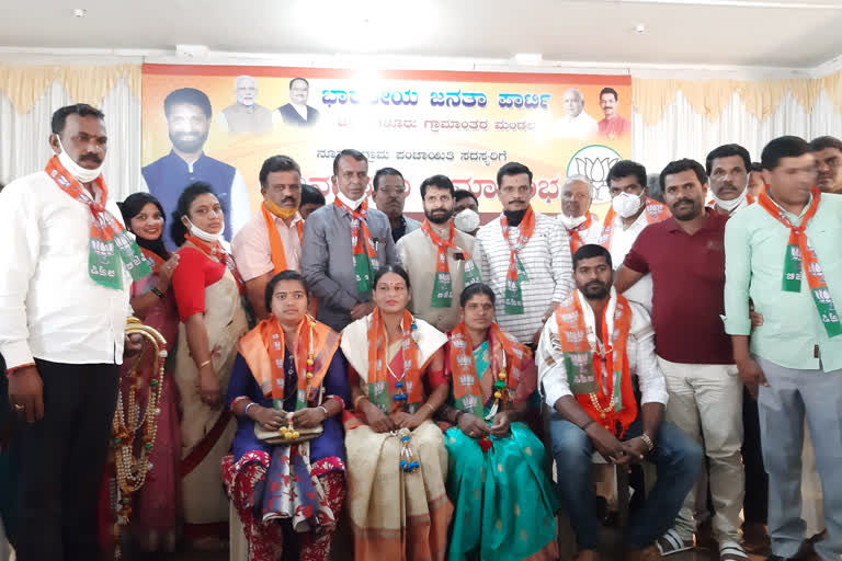 ct-ravi-congratulations-grama-panchayat-wining-candidates