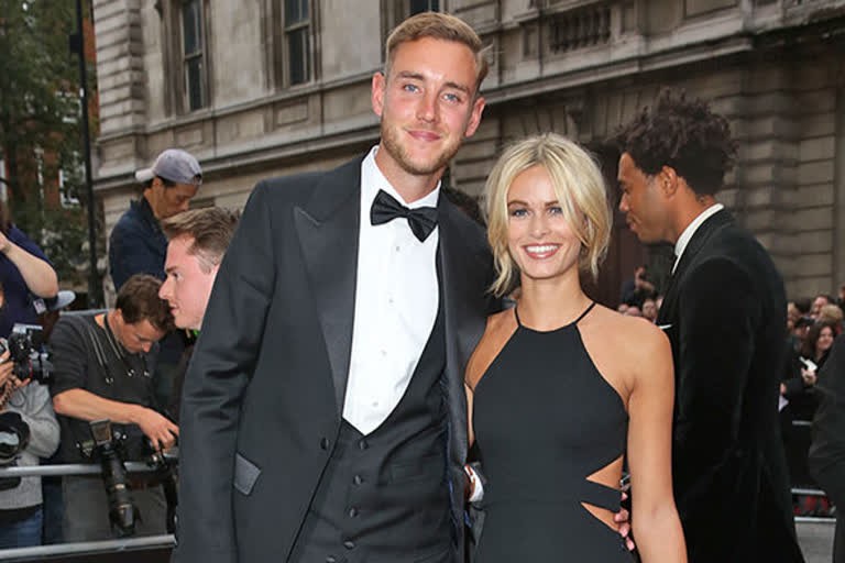 england pacer Stuart Broad engages with his girlfriend Molly King