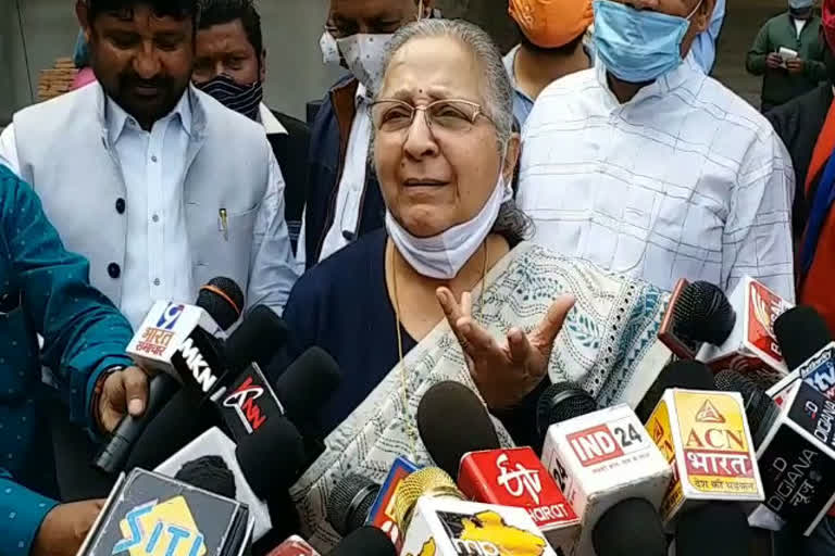 Sumitra Mahajan