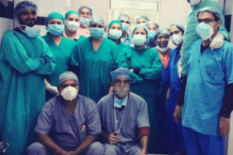 Zanana Hospital in jaipur, removed 8 kg lump from uterus