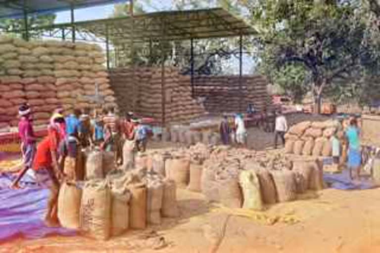 paddy-buying-centers-completely-closed-in-koriya