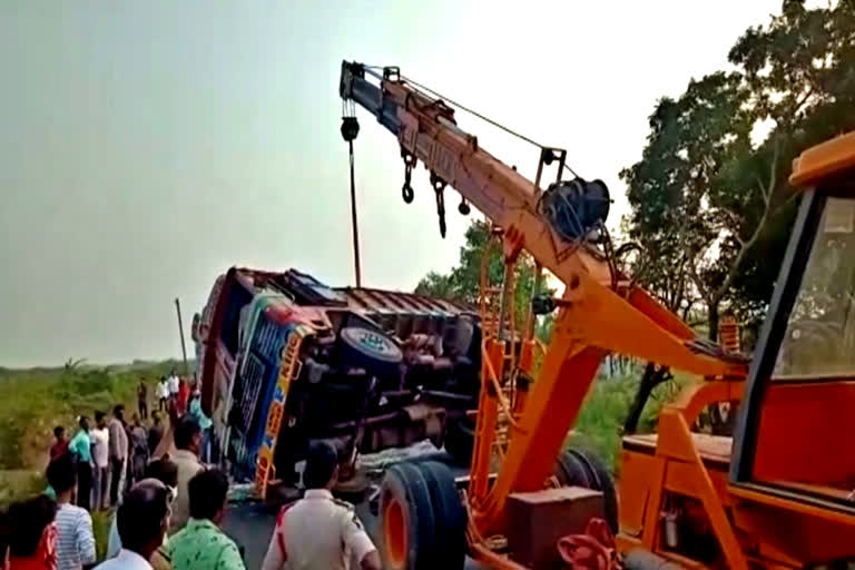 road accident in Prakasam District at Parchuru Zone