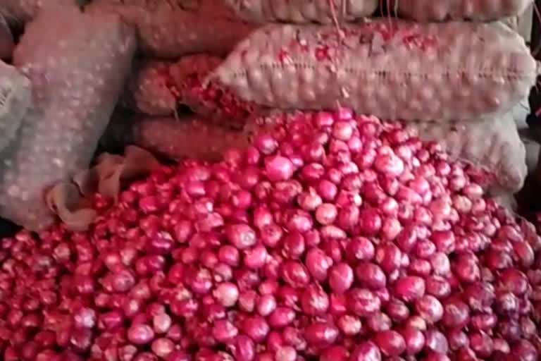 Onion prices rise due to export