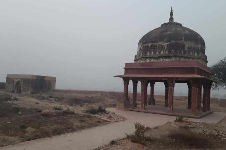 बागबत में स्थित महाभारत कालीन लाक्षागृह.